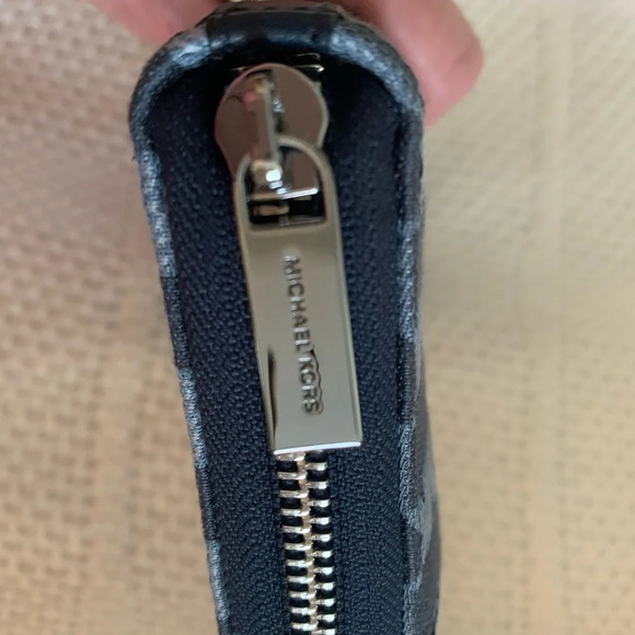 NWT Michael Kors Cooper Denim Wallet - Picture 10 of 11